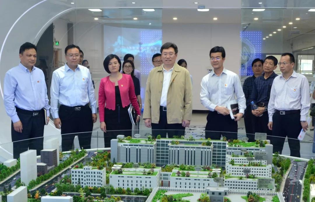佛山市委常委、常务副市长蔡家华一行莅临南宫NG娱乐光电考察调研