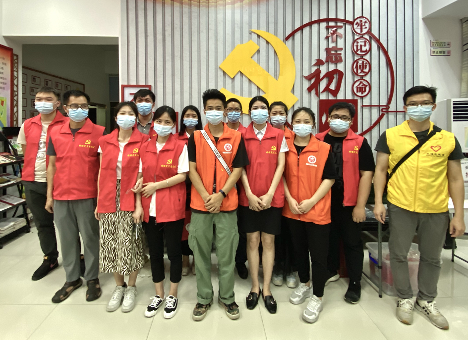 抗疫一线显继续｜南宫NG娱乐光电职工自愿者助力禅城区核酸检测事情有序开展