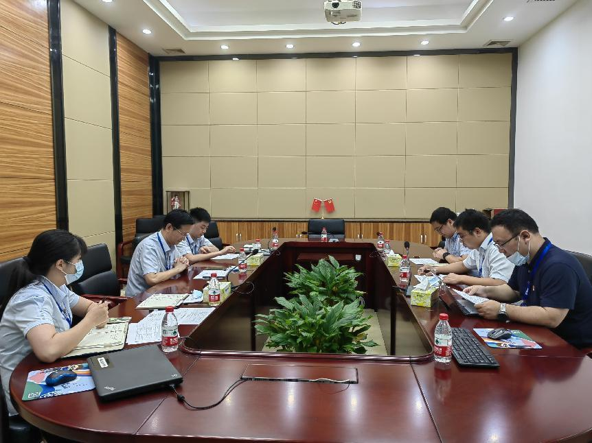 南宫NG娱乐光电党委副书记、董事、总裁李程听民声、解民忧