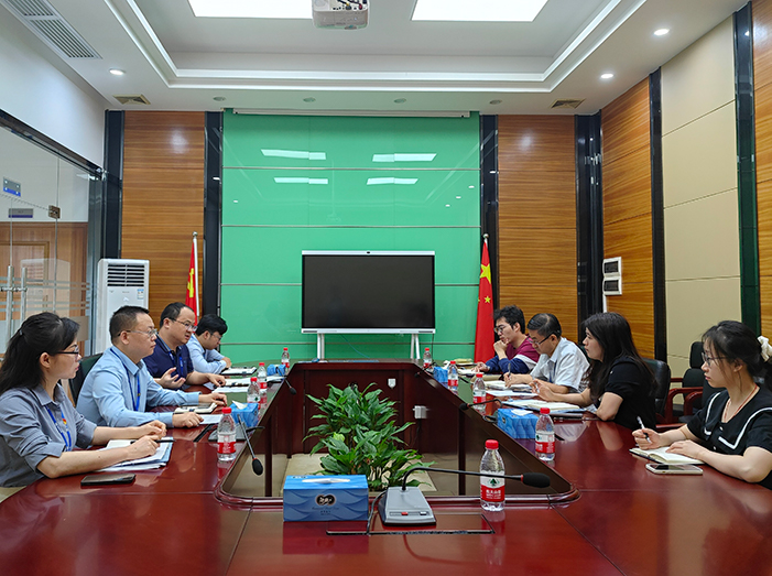 南宫NG娱乐光电党委委员、纪委书记、监事会主席温济虹带队到组件事业部调研