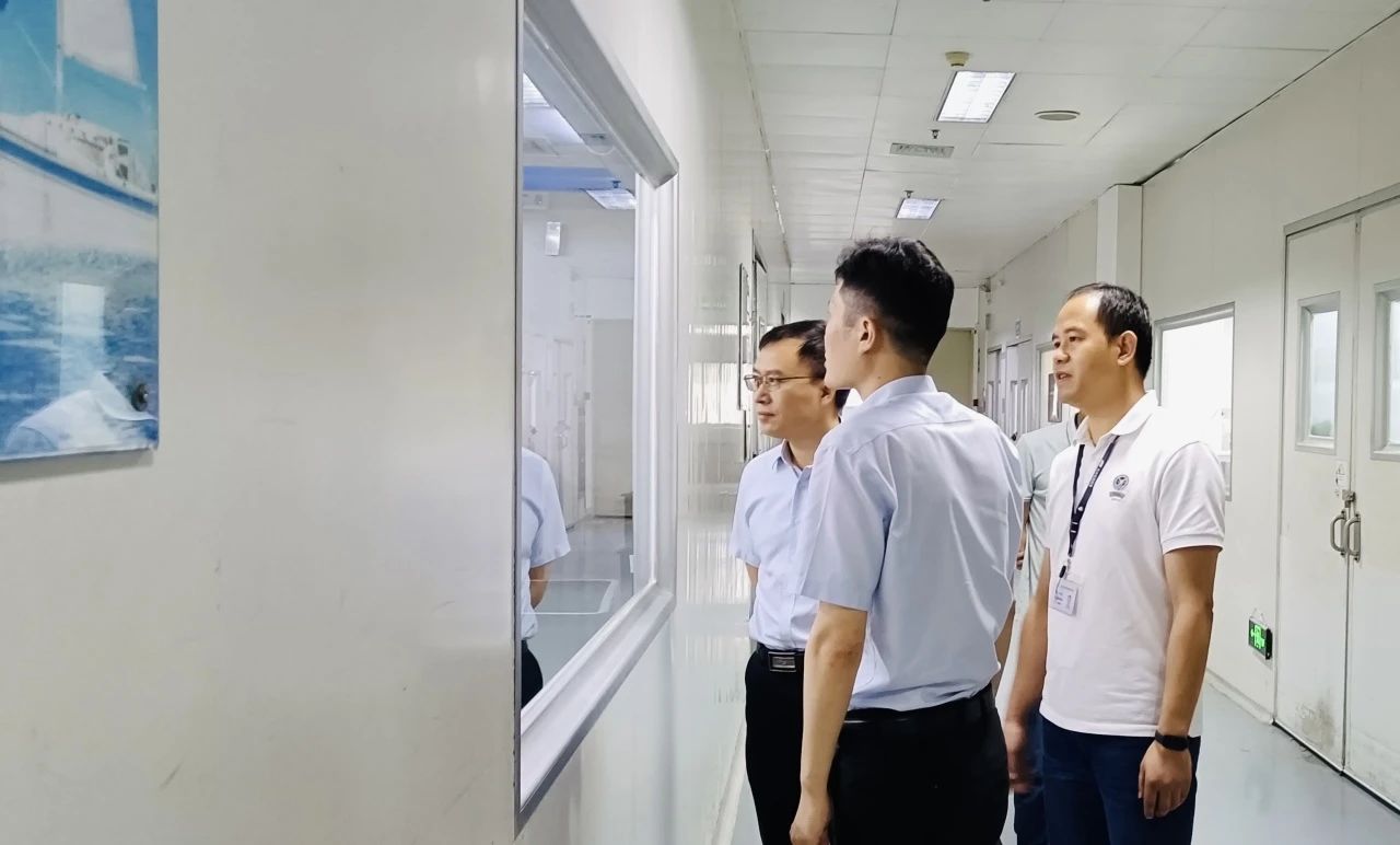 南宫NG娱乐光电向导班子成员带队到子企业调研“攀高妄想”执行情形
