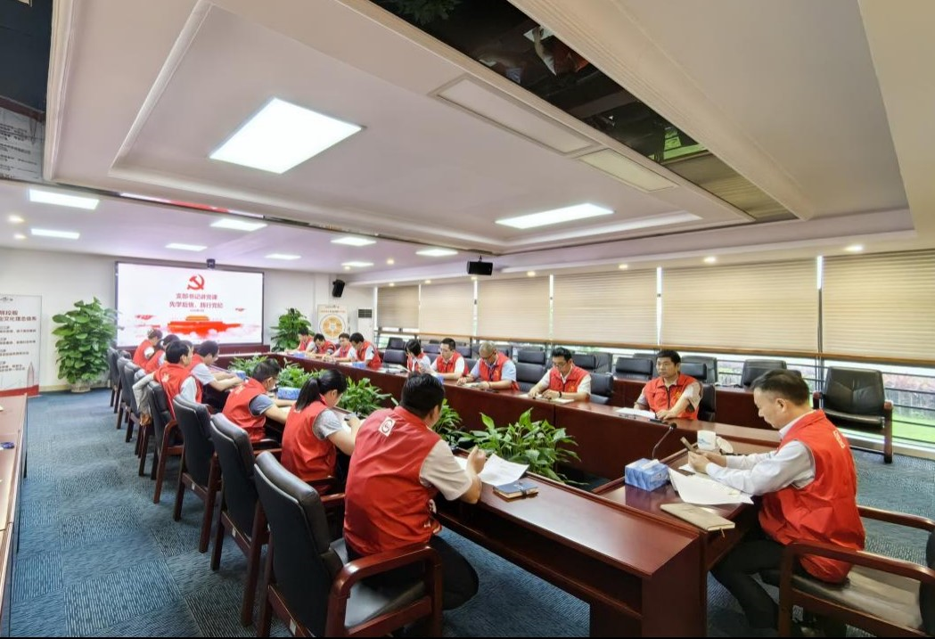 南宫NG娱乐光电向导班子成员划分到各党支部教学党纪学习教育专题党课