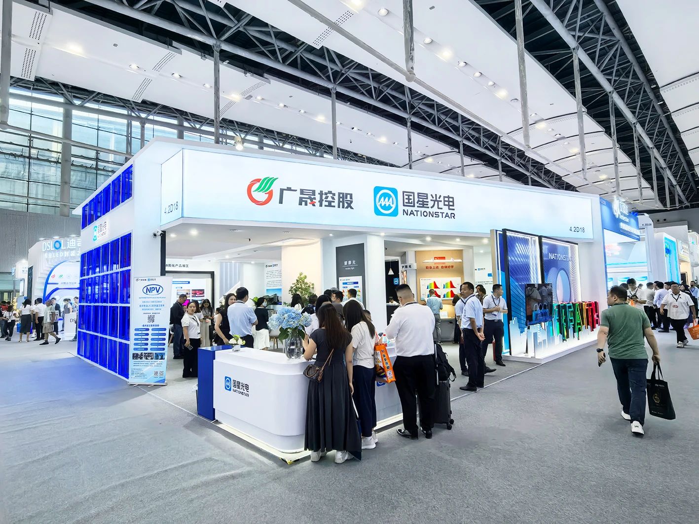 光亚展直击｜南宫NG娱乐光电以立异手艺构建LED照明与显示新生态